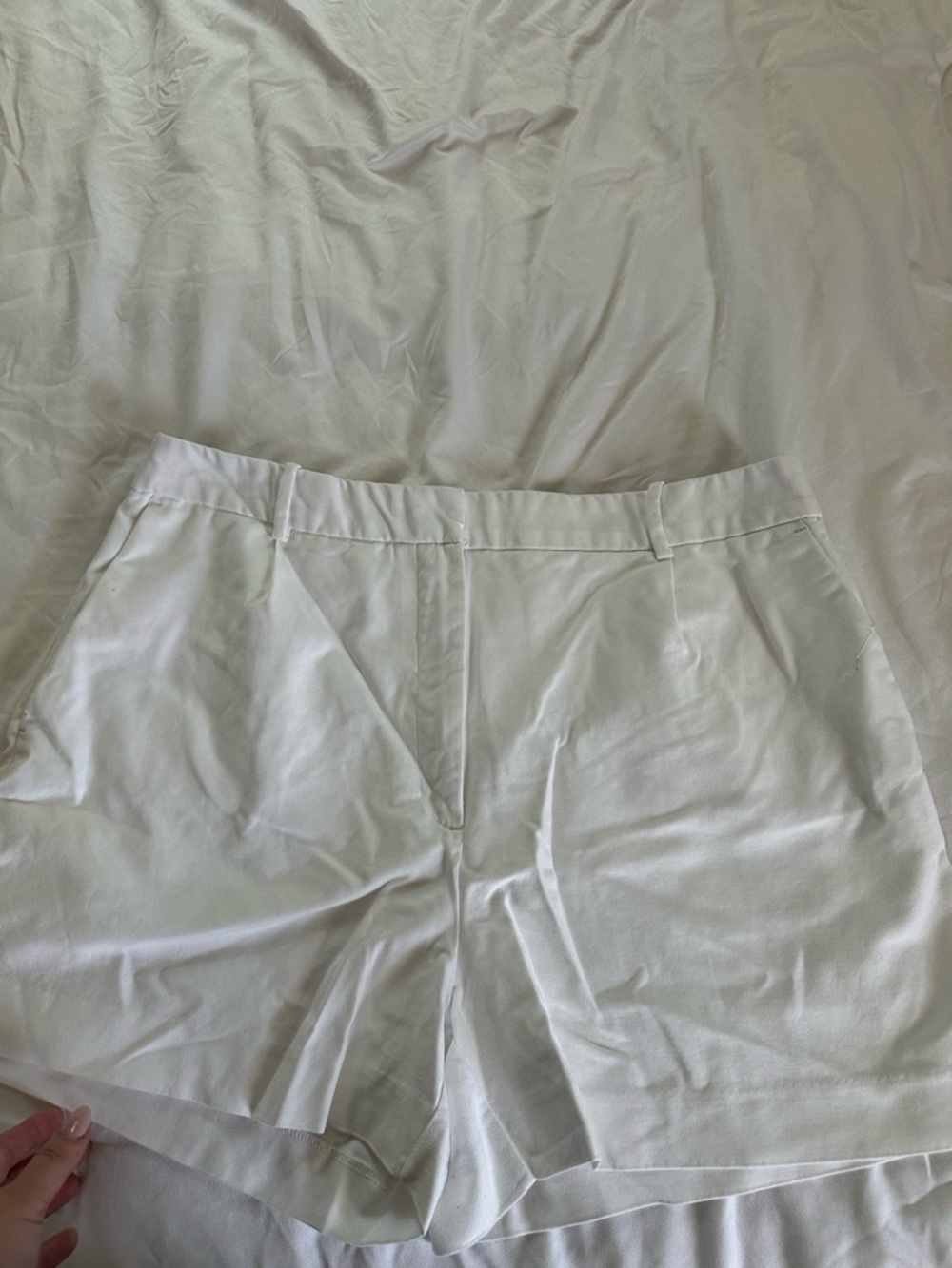 ZARA-Classic Women's White Tailored Shorts